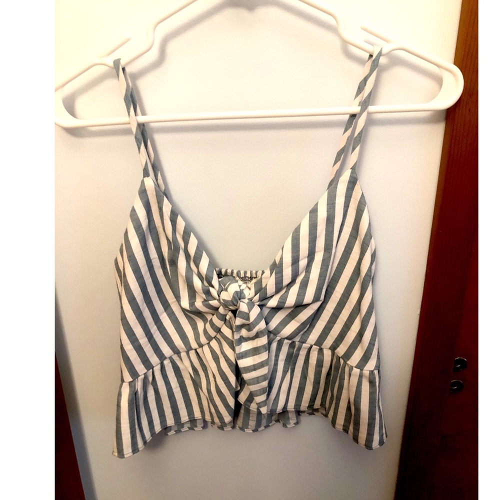 NWOT Tied Crop Top